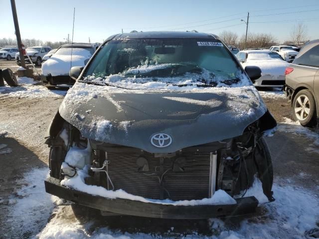 2011 Toyota Sienna LE