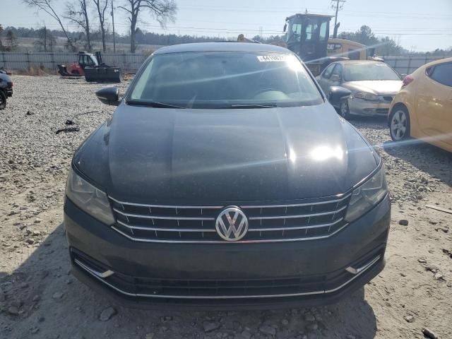 2016 Volkswagen Passat S