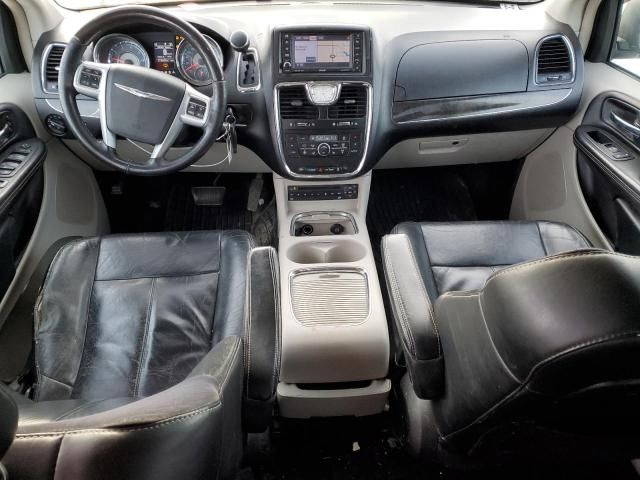 2012 Chrysler Town & Country Limited