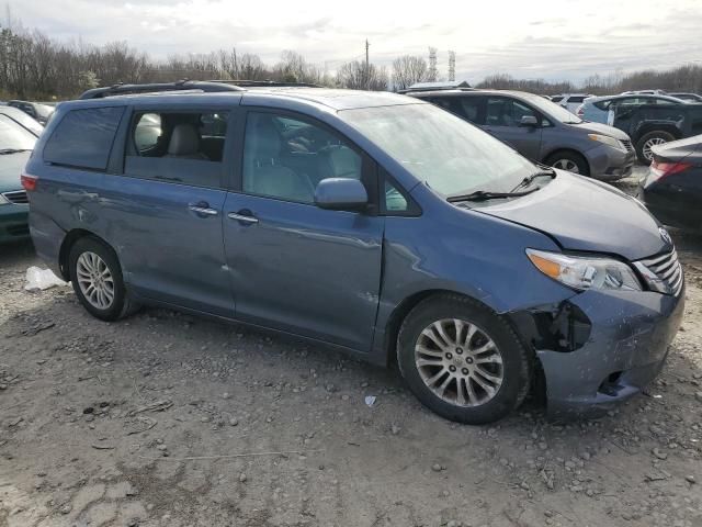 2015 Toyota Sienna XLE