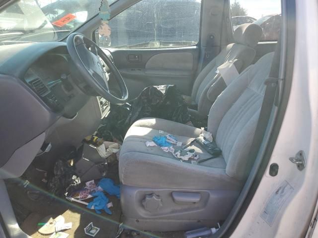 2000 Toyota Sienna CE