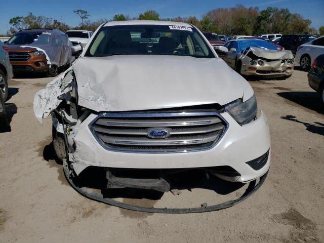 2016 Ford Taurus SEL