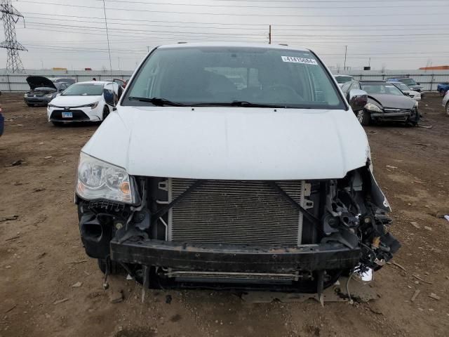 2014 Chrysler Town & Country Touring L