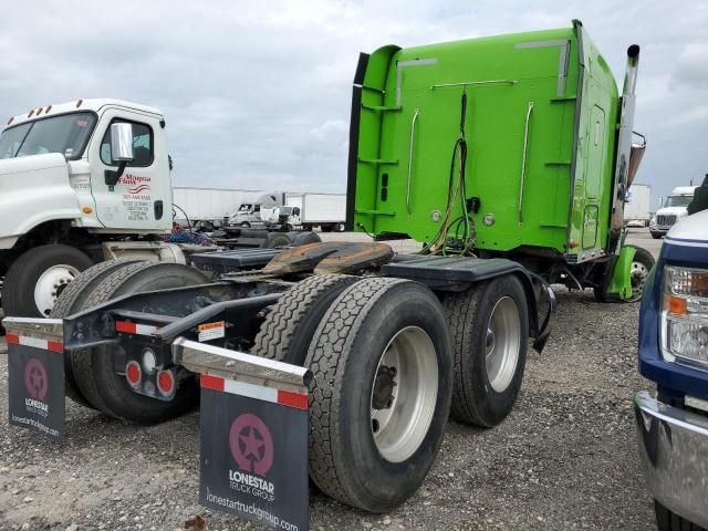 2020 Freightliner Conventional Coronado 132