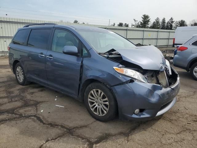 2015 Toyota Sienna XLE