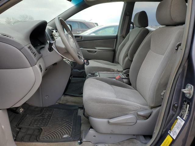 2006 Toyota Sienna LE