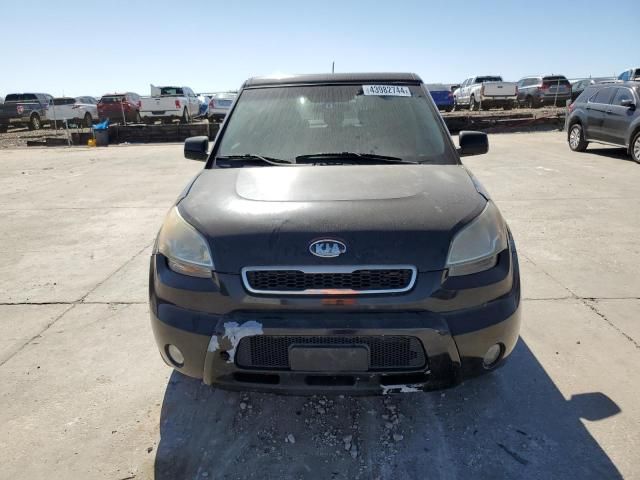 2010 KIA Soul +