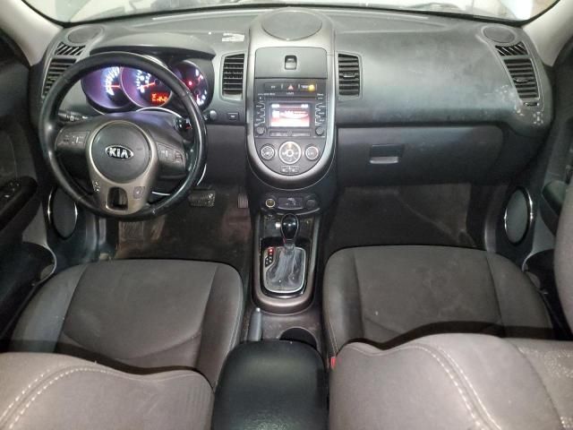 2013 KIA Soul +