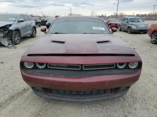 2017 Dodge Challenger SXT