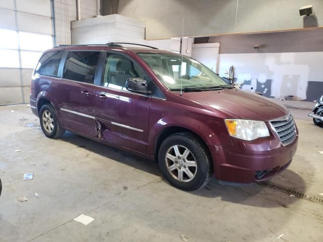 2009 Chrysler Town & Country Touring