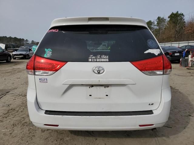 2014 Toyota Sienna LE