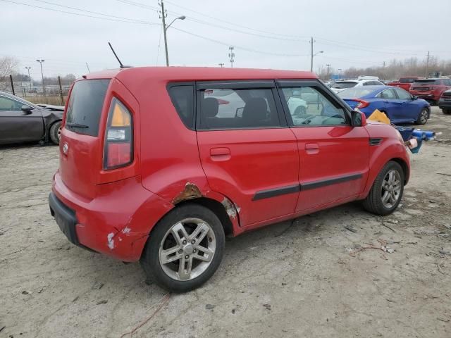 2010 KIA Soul +