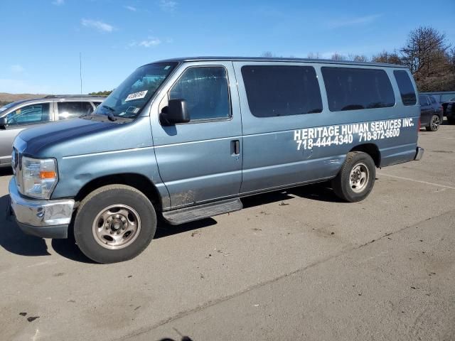 2013 Ford Econoline E350 Super Duty Wagon