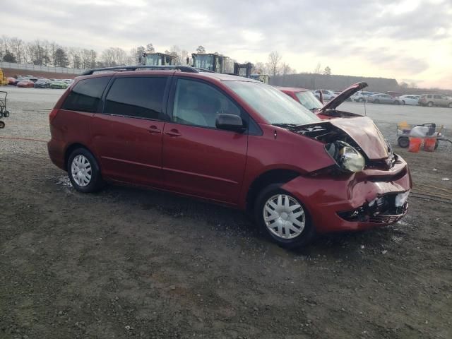 2004 Toyota Sienna CE