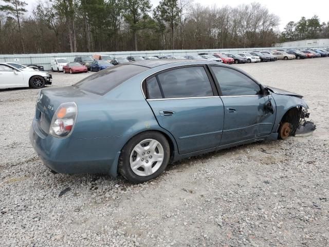 2002 Nissan Altima Base