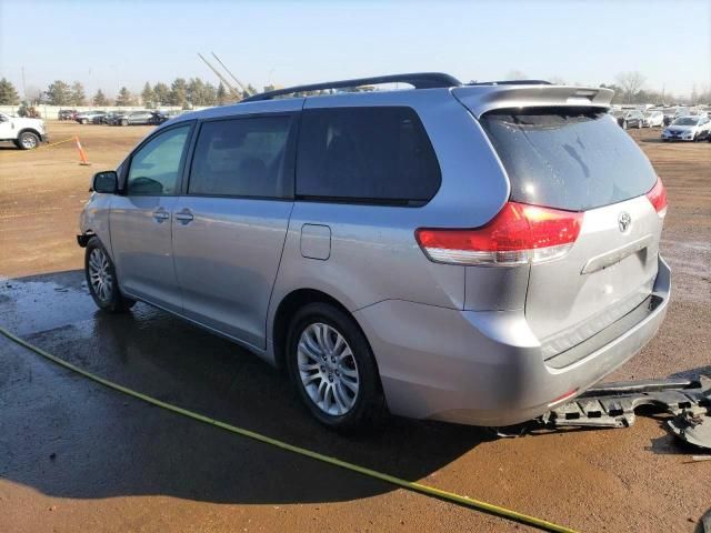 2011 Toyota Sienna XLE