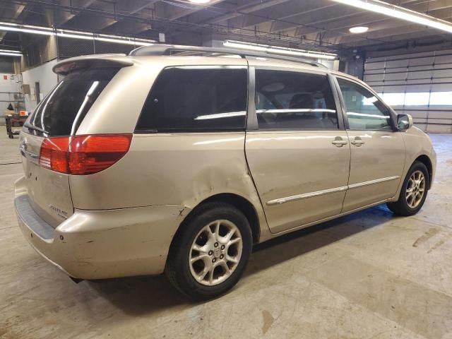 2004 Toyota Sienna XLE