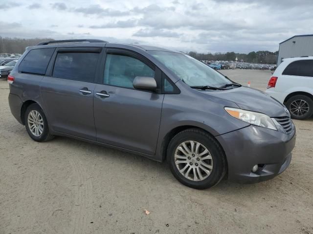 2011 Toyota Sienna XLE