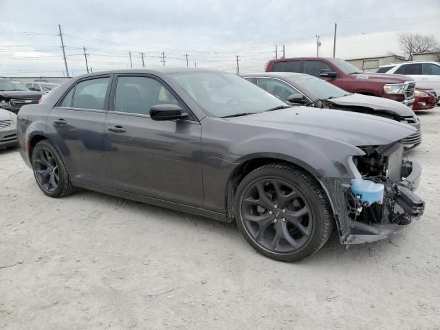 2022 Chrysler 300 Touring