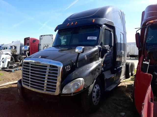 2016 Freightliner Cascadia 125