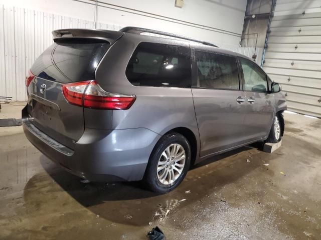 2015 Toyota Sienna XLE