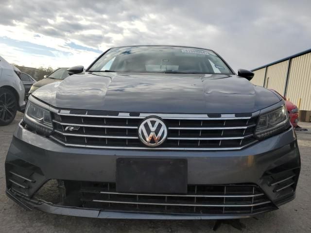 2017 Volkswagen Passat R-Line