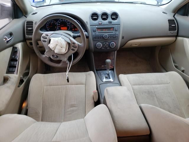 2010 Nissan Altima Base