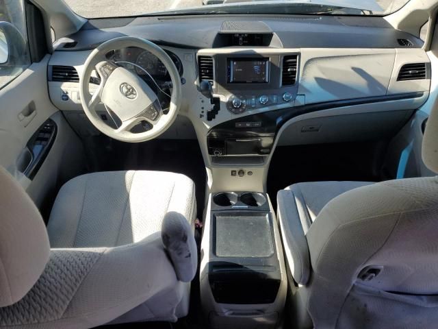 2011 Toyota Sienna LE