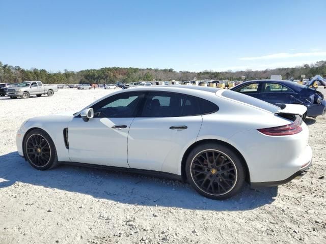 2017 Porsche Panamera 4S