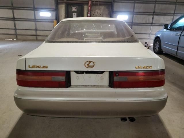 1996 Lexus ES 300