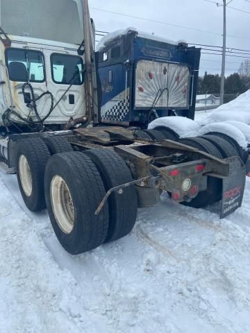 2013 Freightliner Cascadia 125