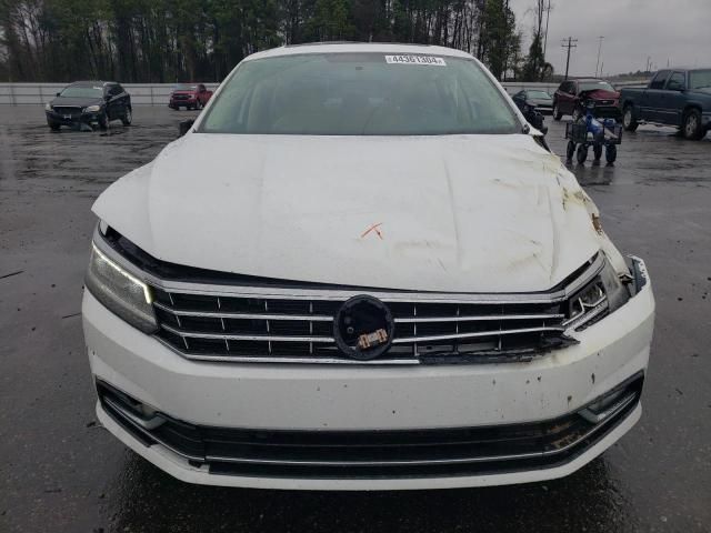 2016 Volkswagen Passat SE