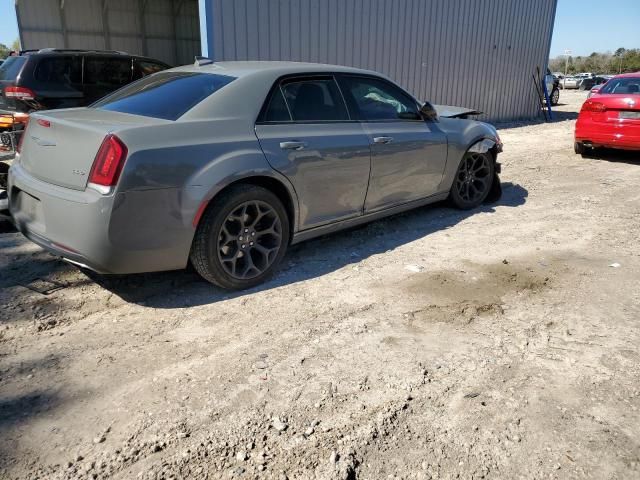 2019 Chrysler 300 Touring