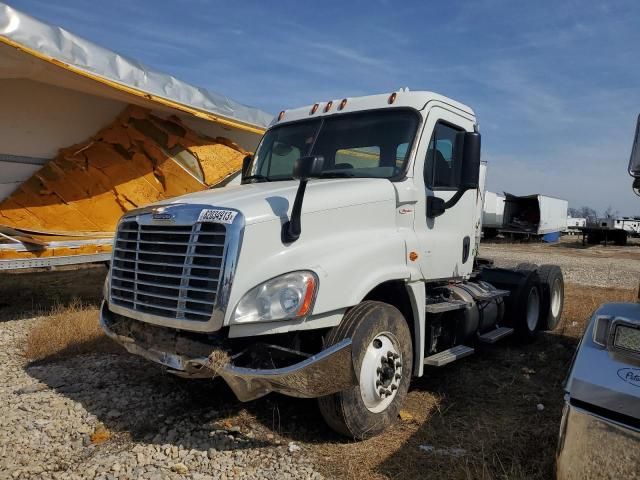 2016 Freightliner Cascadia 125