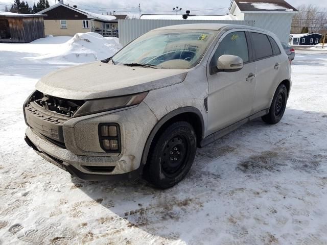 2022 Mitsubishi RVR SE