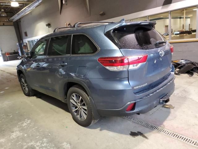 2017 Toyota Highlander SE