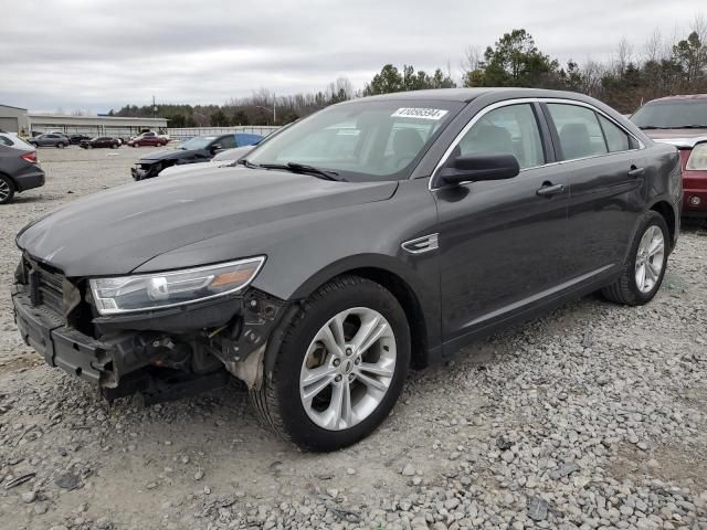 2018 Ford Taurus SE