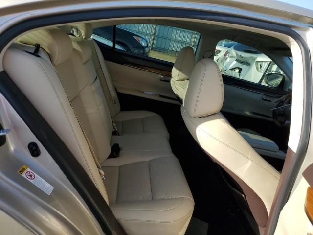 2016 Lexus ES 300H