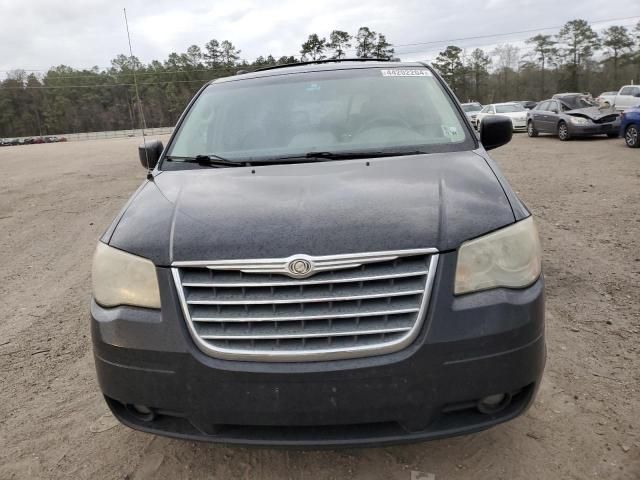 2010 Chrysler Town & Country Touring