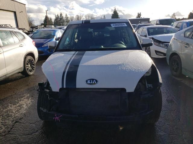 2013 KIA Soul +