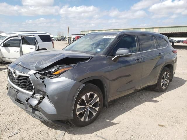 2021 Toyota Highlander XLE