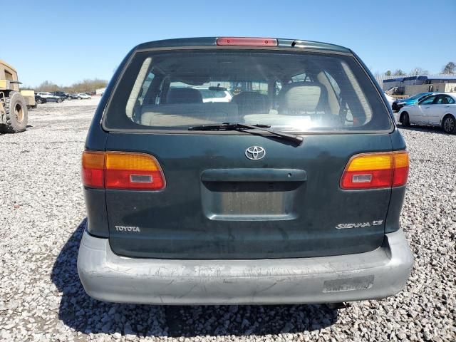 2000 Toyota Sienna CE