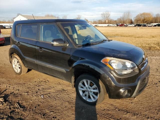 2013 KIA Soul +