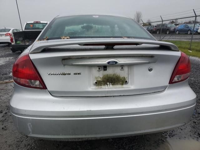 2005 Ford Taurus SE