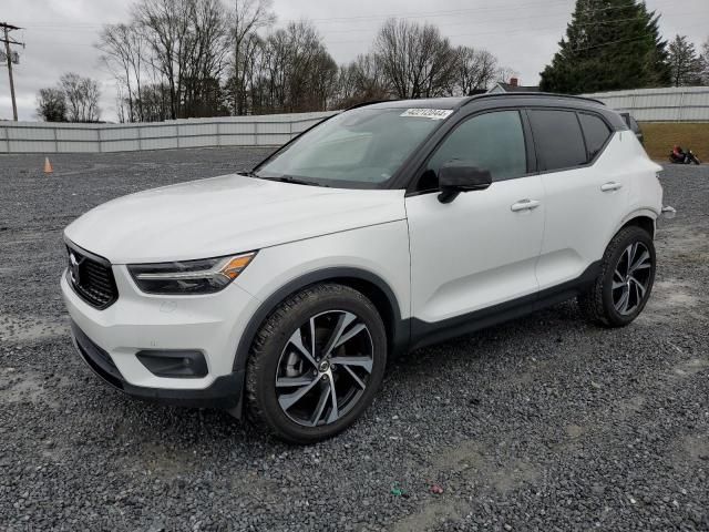 2020 Volvo XC40 T4 R-Design