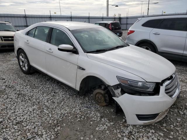 2014 Ford Taurus SEL