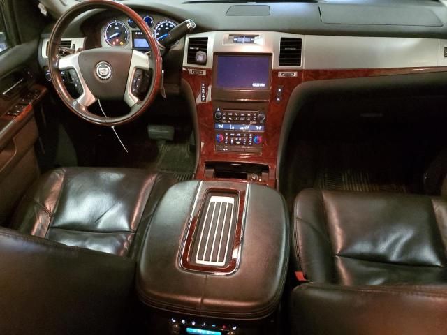 2011 Cadillac Escalade Luxury