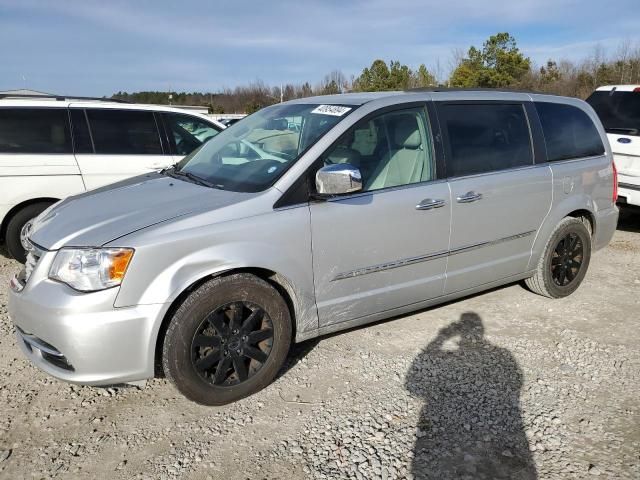 2012 Chrysler Town & Country Touring L