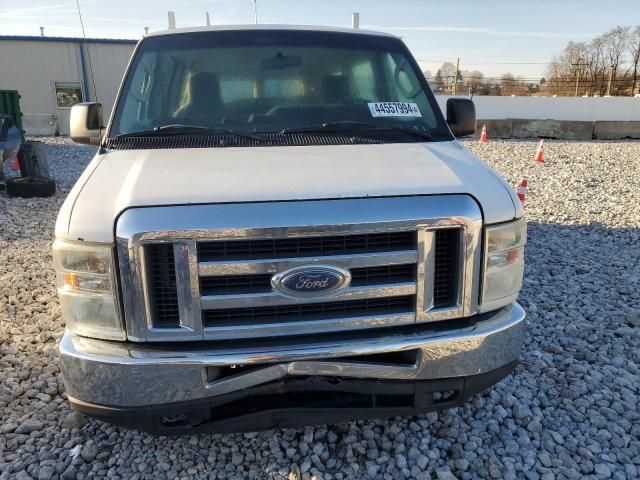 2009 Ford Econoline E350 Super Duty Wagon