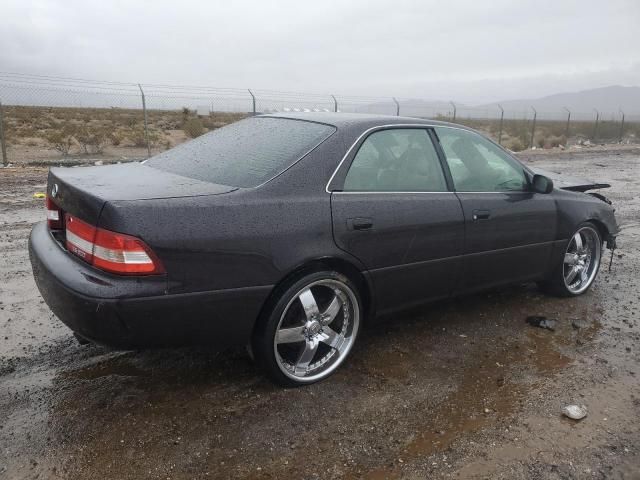 2000 Lexus ES 300